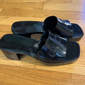 Gucci Rubber Logo Platform Slide Sandal Size 34 (4)
